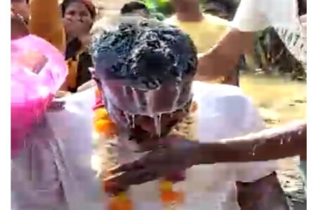 ନିର୍ବାଚନରେ ବିଜୟ ପରେ ଦୁଗ୍ଧ ଅଭିଷେକ